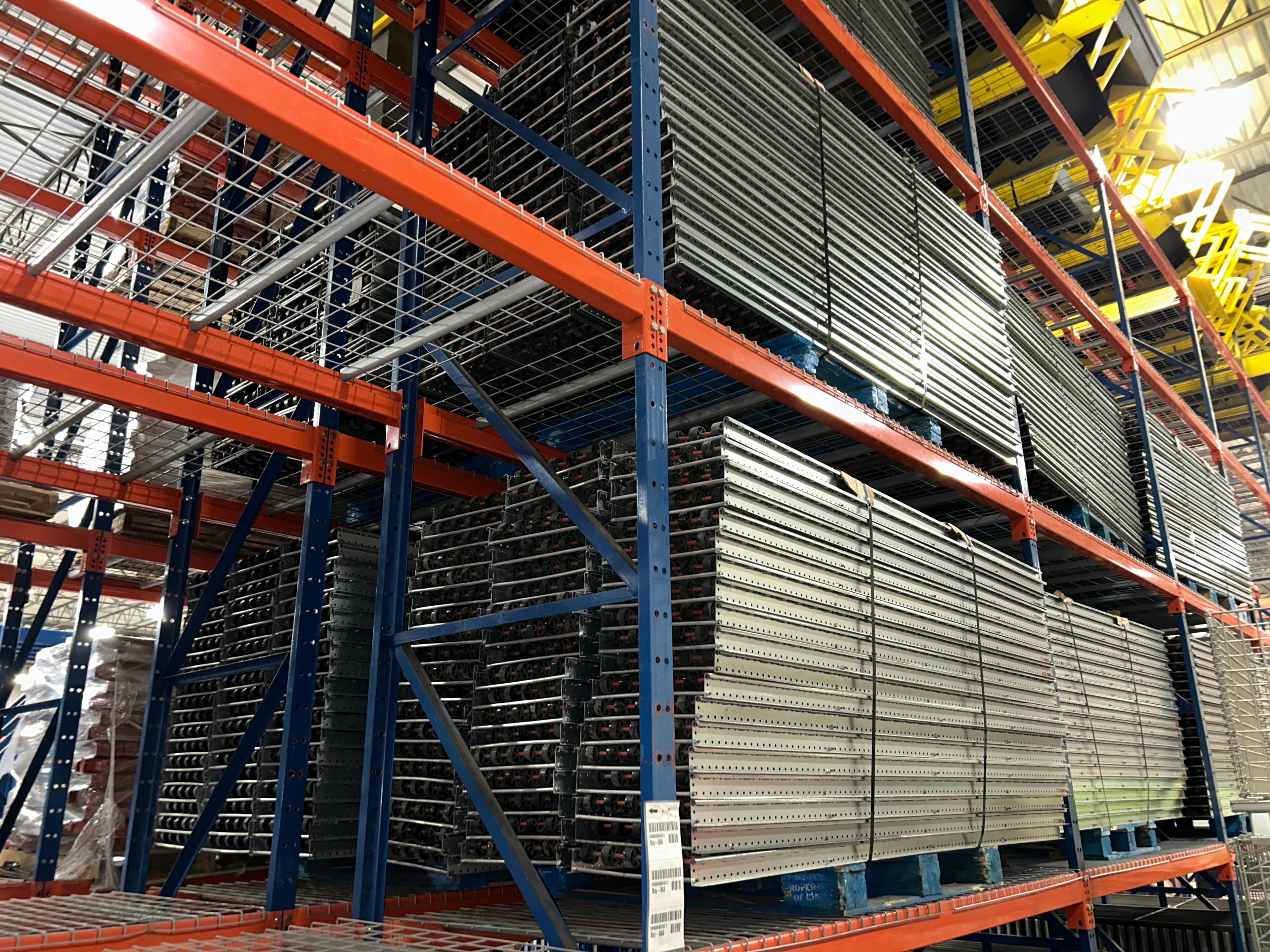 Carton Flow - 90" x 16"