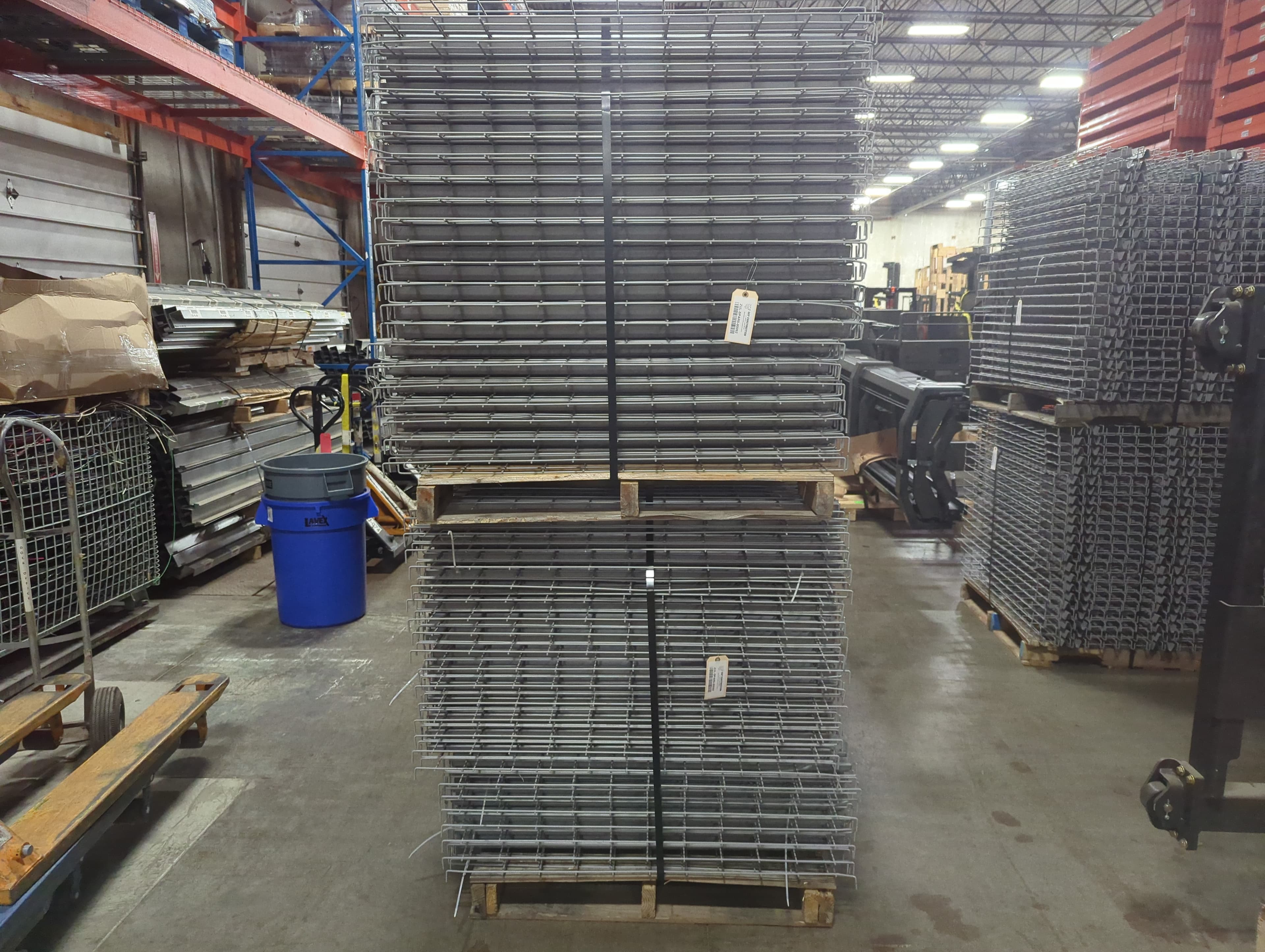 Wire Deck - 48" x 46" - Inside Waterfall