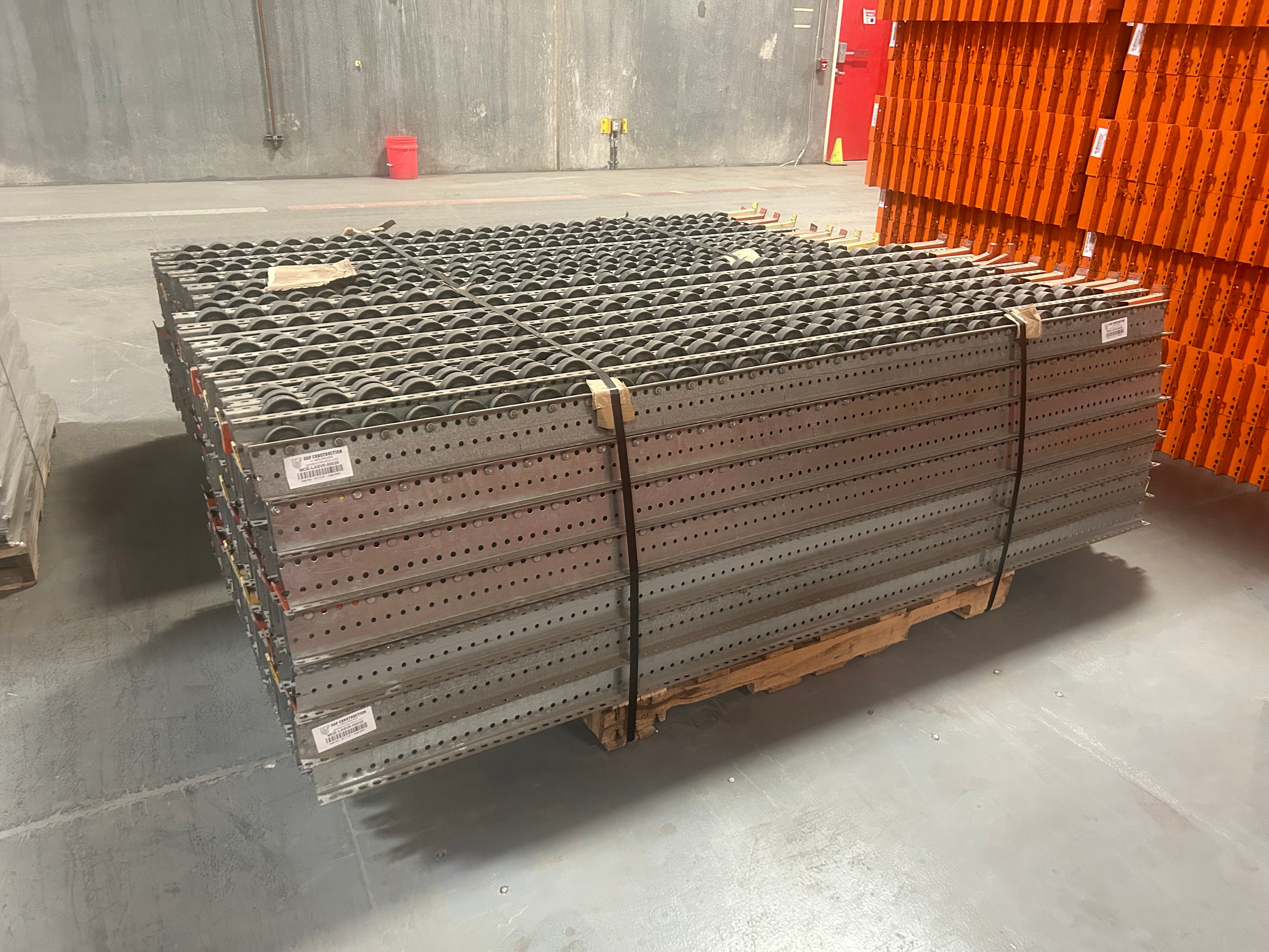 Pallet Flow - 92" x 3 1/2" - S